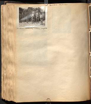 /images/penfieldfonds/med/pen_photograph_album_1919_1927_pg081.jpg