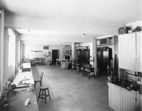 Pathology laboratory for museum