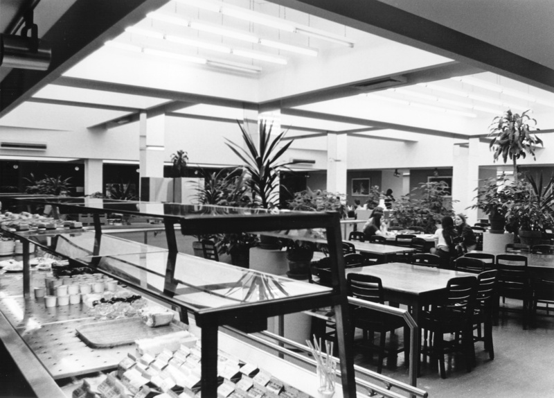 Cafeteria (1975)