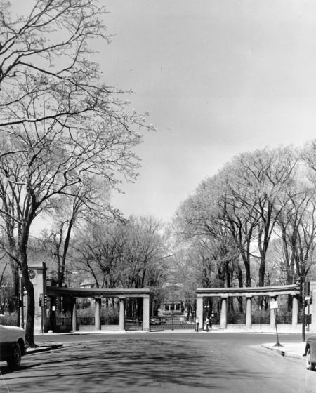 Roddick Gates (1960s)