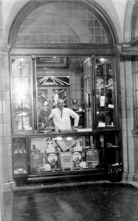 Cigarette seller